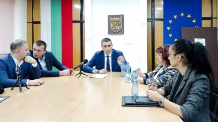 Кметът Куленски: От август не са плащани заплати на спортисти - ще продължим да помагаме, но според възможностите си